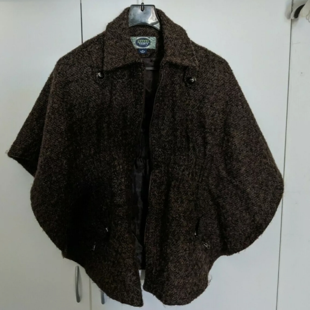 Green Envy Cape Wool coat